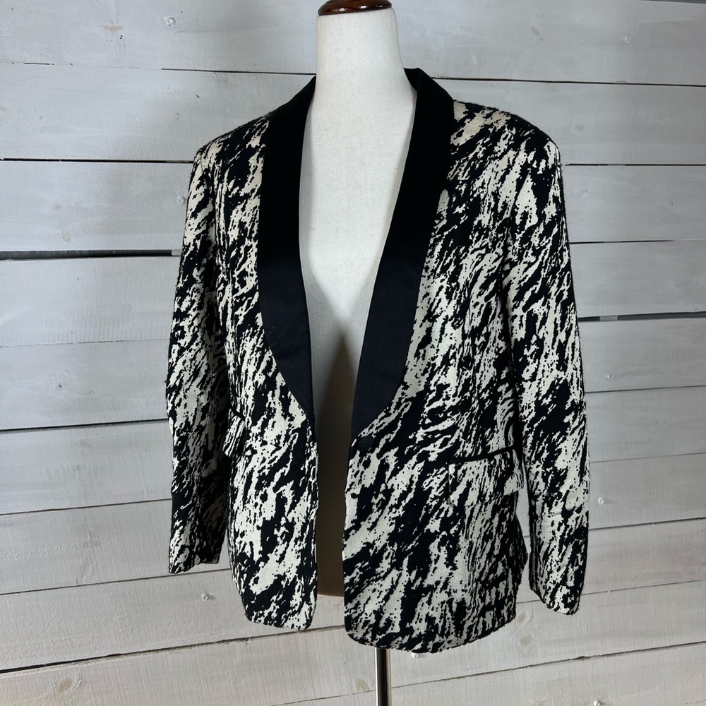 Rag & Bone Black and Cream Patterned Blazer - image 1